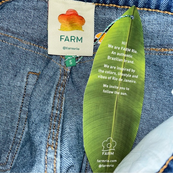 FARM Rio Denim Embroidered Pineapple High Waisted Shorts Size Small - Picture 4 of 5